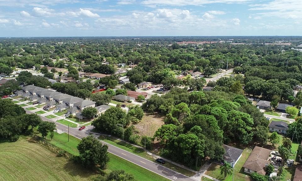 2nd image of 2590 Dr Martin Luther King Way