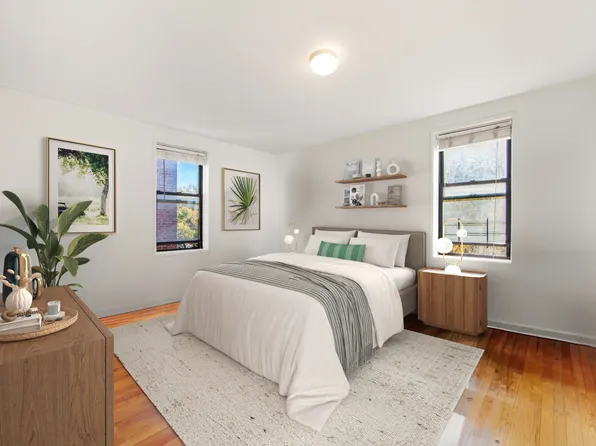 100 Ocean Parkway image 9 of 11