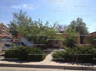 440 Manzano St NE, Albuquerque, NM 87108