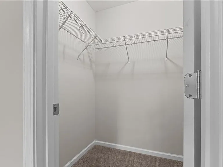 1595 Rossmore Dr — Photo 22