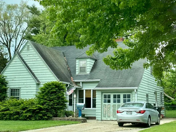1320 Hackett St, Beloit, WI 53511