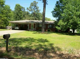 5410 Honeysuckle Rd, Little Rock, AR 72206