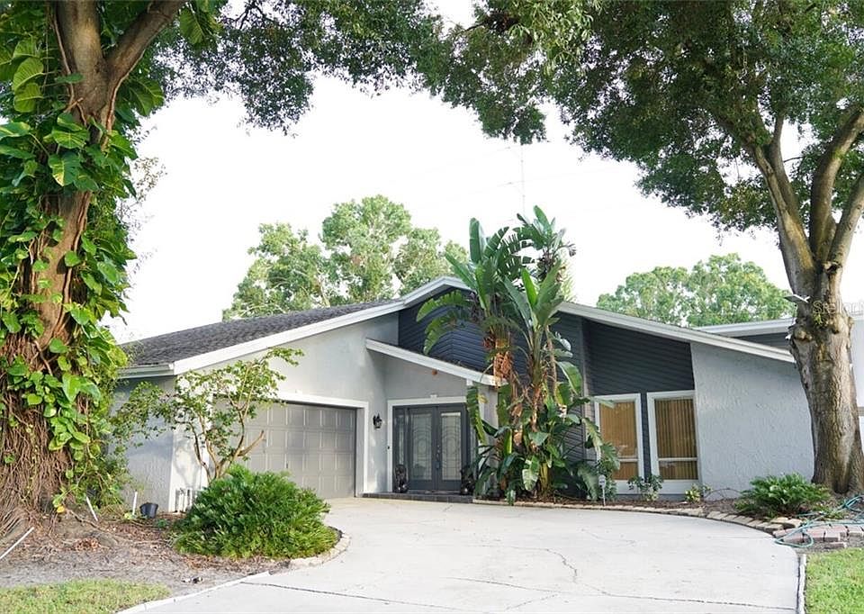1st image of 8013 La Serena Dr
