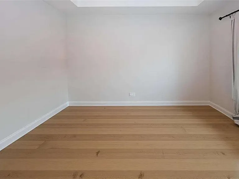 1860 Commons Pl NW — Photo 12