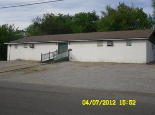 1312 E 19th St, Hopkinsville, KY 42240