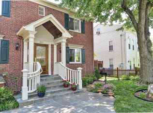 2017 N Oakland St, Arlington, VA 22207