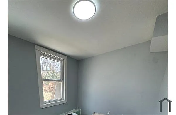 Building Photo - 18 Pearl Harbor Cir