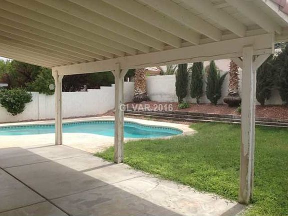 2nd image of 1703 Silver Glen Ave