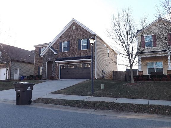 2nd image of 4784 Abbey Park Rd