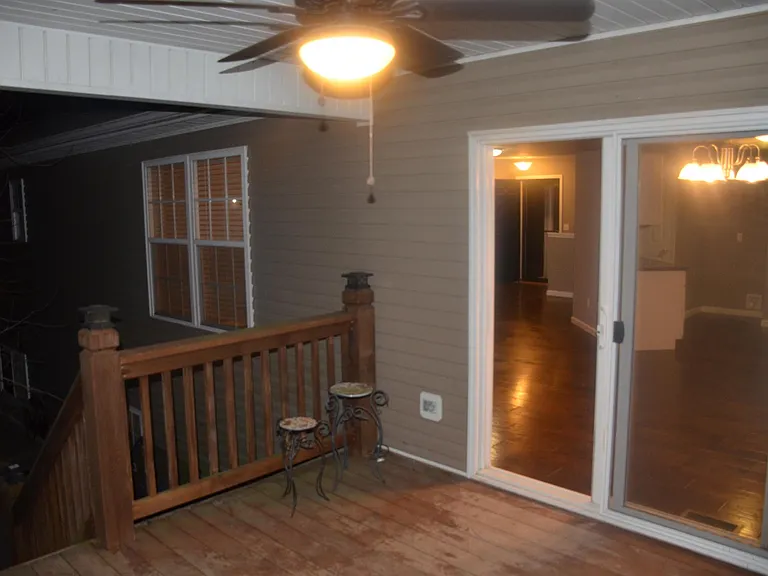 210 Freedom Ln — Photo 16