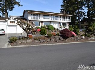 224 Skyline Dr, Edmonds, WA 98020