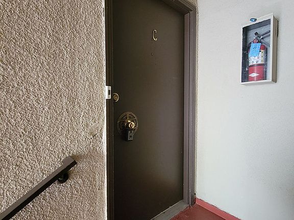 3rd image of 1508 San Antonio Ave #C