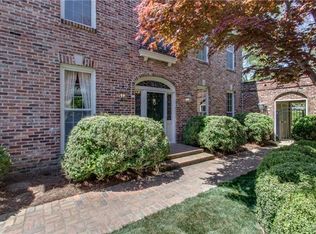 619 Woodleigh Dr, Nashville, TN 37215