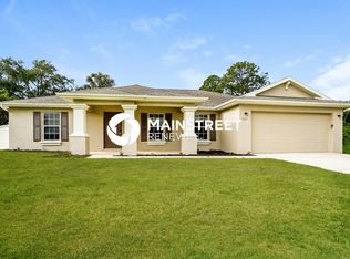 3709 Kilarney St, Fort Myers, FL 33905
