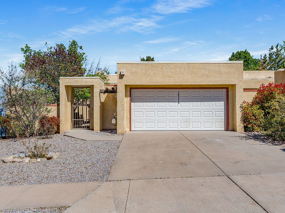 1st image of 10333 Camino Del Oso NE