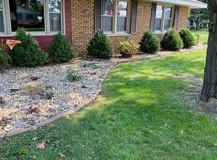 203 E Bullard St, Forrest, IL 61741