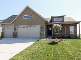 417 S Emerald Ct, Long Grove, IA 52756