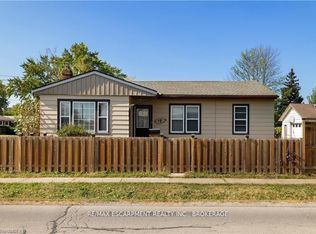 12 Ferndale Ave, Saint Catharines, ON L2P1V3
