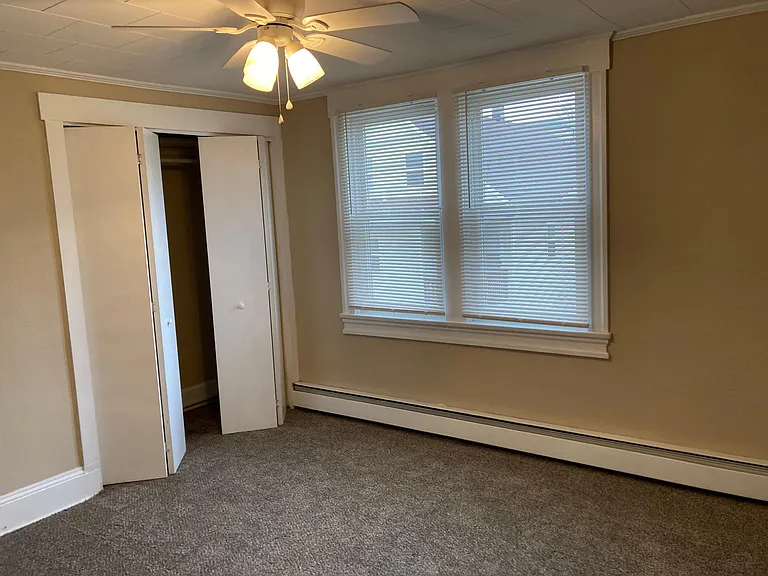 147 W Church St #B — Photo 15