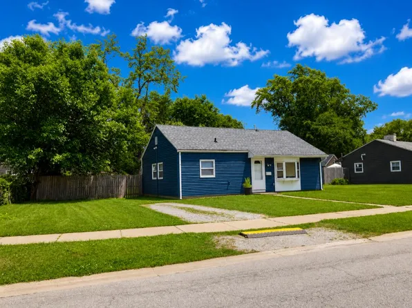 8115 Wicker Park Dr, Highland, IN 46322