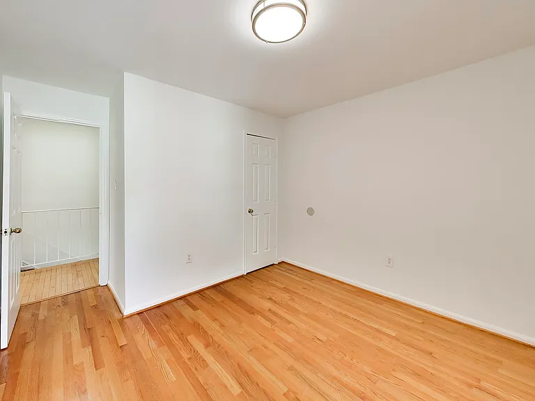 12015 Montrose Village Ter — Photo 26