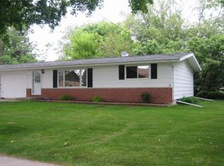 114 Phillips Ave, Walworth, WI 53184
