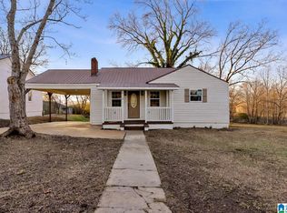 4110 Skyview Dr, Anniston, AL 36206