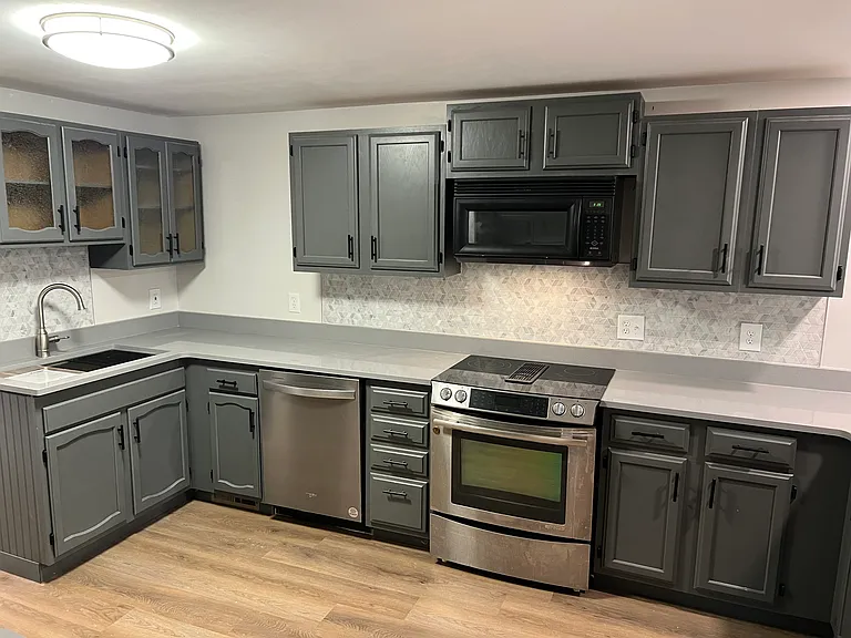 500 Webb Cir — Photo 1