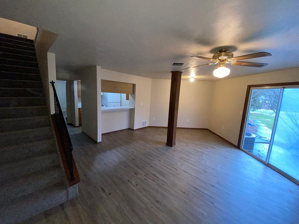 1st image of 150 S Lakeside Dr #9