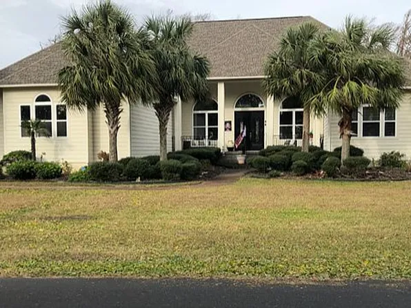 58 Yaupon Way, Oak Island, NC 28465