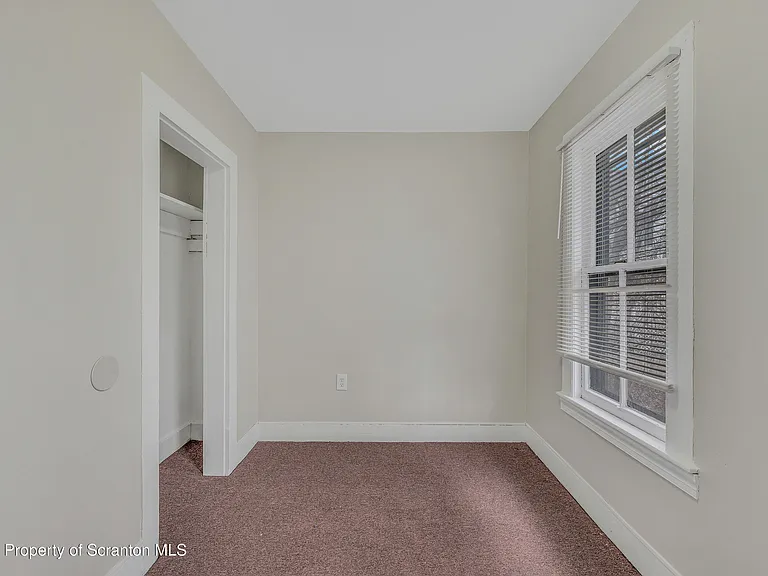 821 Delaware St — Photo 16