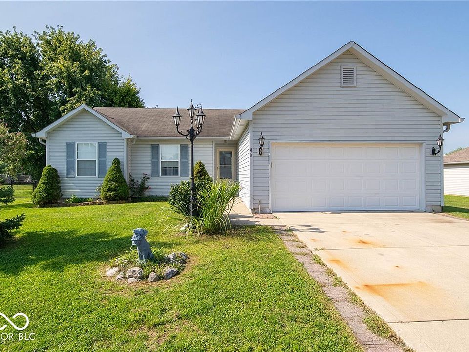 1st image of 870 Shoreline Ln