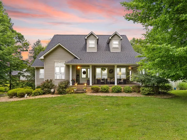 398 Carriage Ln, Jamestown, KY 42629