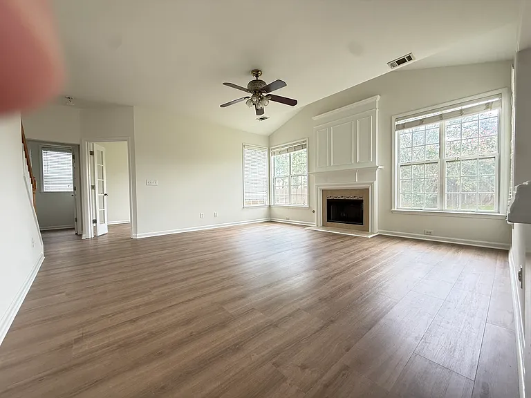 8330 Grenadier Trl — Photo 13