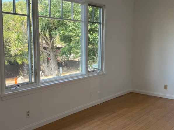941 Spruce St #A, Berkeley, CA 94707