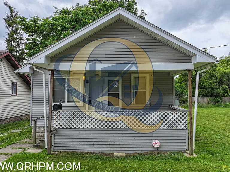 1205 Pinehurst Ave — Photo 4
