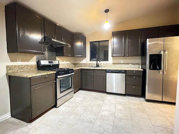 5th image of 16947 Glenhope Dr