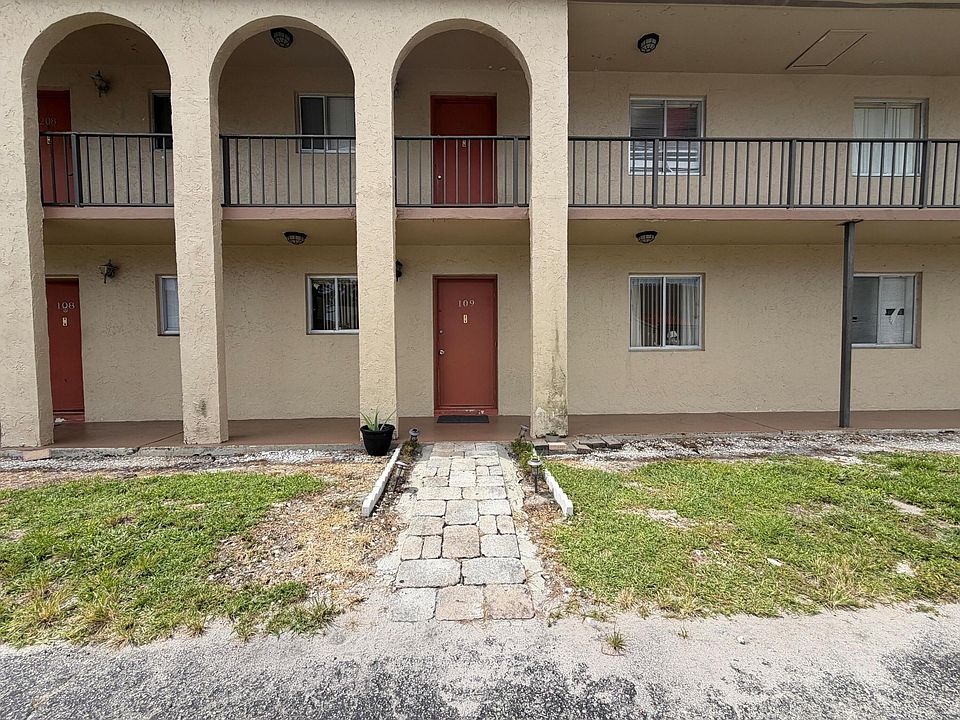 1st image of 6112 Forest Hill Boulevard #109