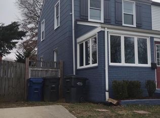 2709 Fort Dr, Alexandria, VA 22303