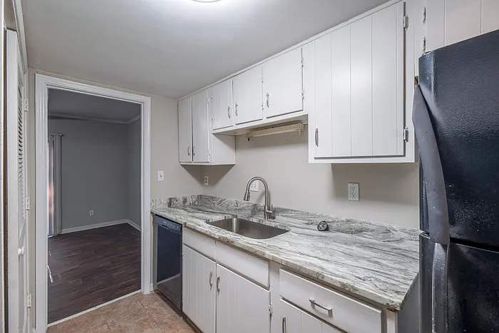 6424 Woodstone Way — Photo 11