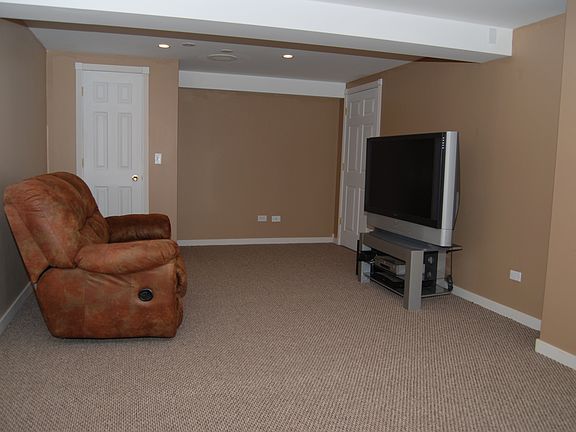 Family Room in Walk out Base