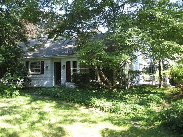 91 Orchard Rd photo 1