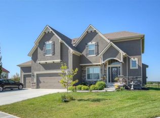 12702 S Laci Cir, Lake Lotawana, MO 64086
