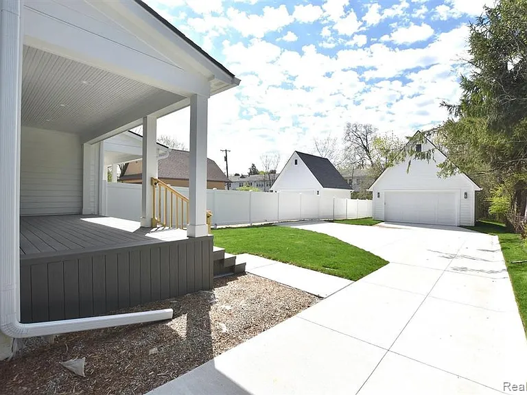 887 Redding Rd — Photo 20