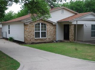 703 N Ray St, Alvarado, TX 76009