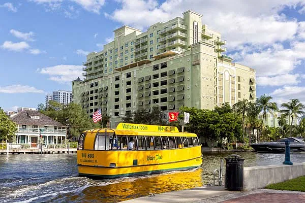 Camden Las Olas — Photo 60