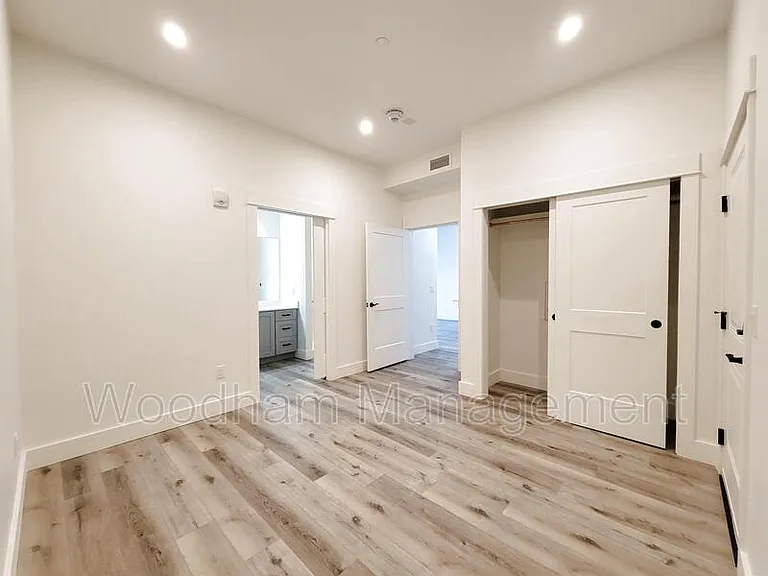 1704 Lincoln St #5A — Photo 4