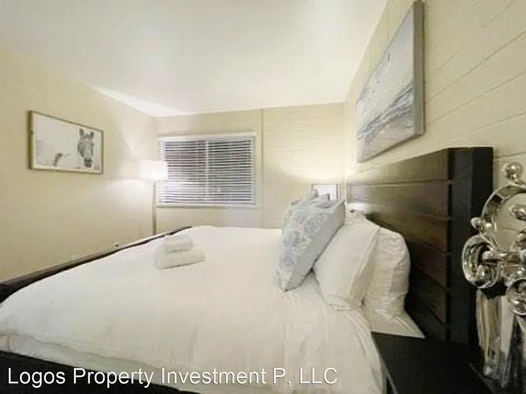 Curtner Apartments — Photo 11
