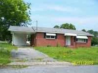 214 S Kennedy St, Beulaville, NC 28518