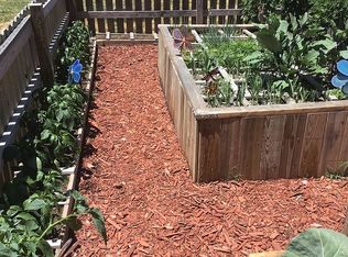 35 Cessna Dr, Centralia, IL 62801